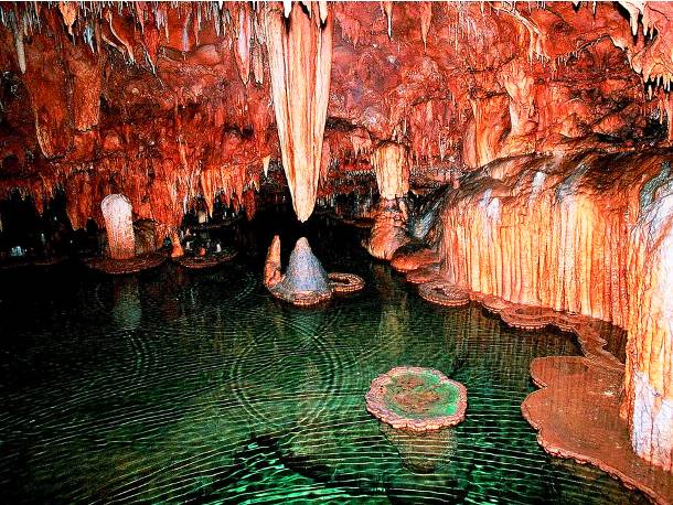 18 najkrajších jaskýň