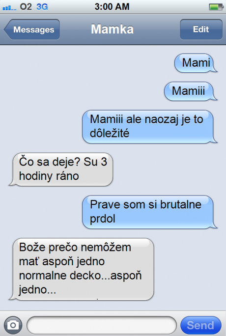 SMS - mama, syn a 3 hodiny ráno